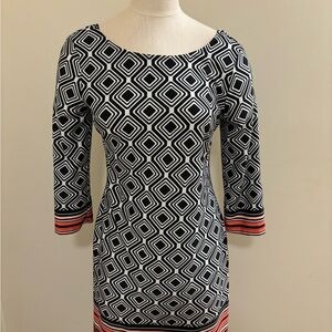 AB Studio Black and White Sheath Dress with Bateau Neckline